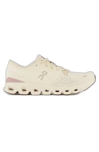 Produktbild zu ON Cloud X 4 Damen Sneaker