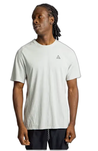 Produktbild zu Nike ACG Solar Chase Herren T-Shirt